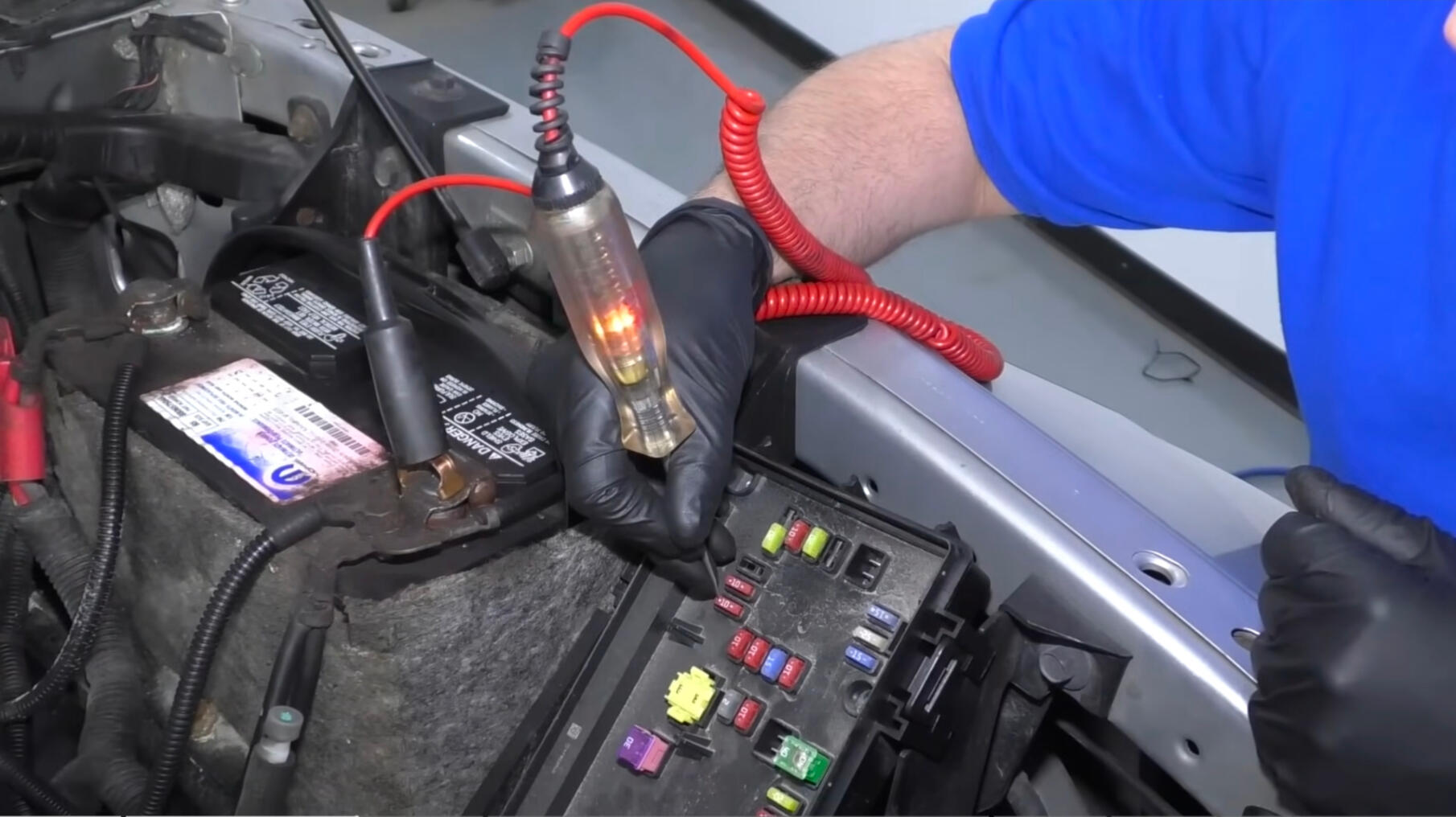 Mobile mechanic performing electrical diagnostics on a no-start vehicle in Fort Worth Texas
